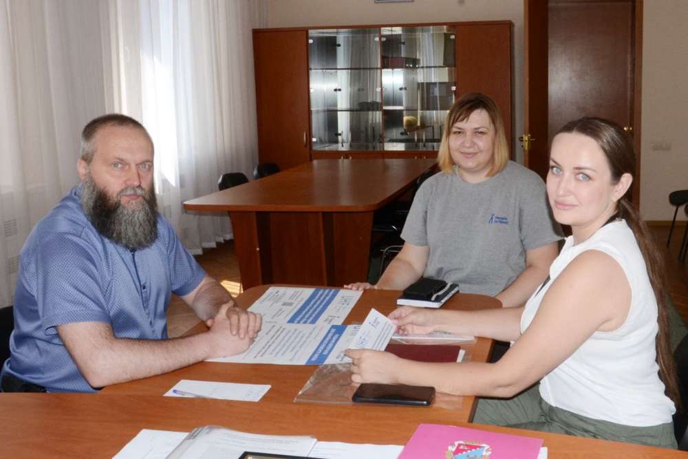 Чеські благодійники допомагають мешканцям Нікопольщини: як подати заявку