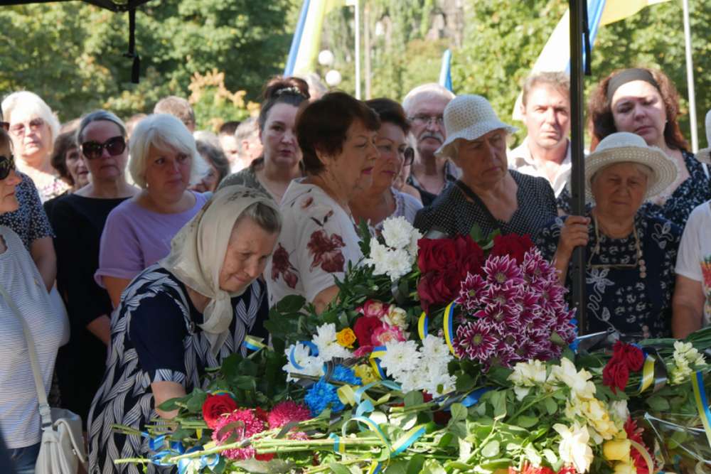 У Покрові 23 серпня провели в останню путь полеглого Героя (фото)