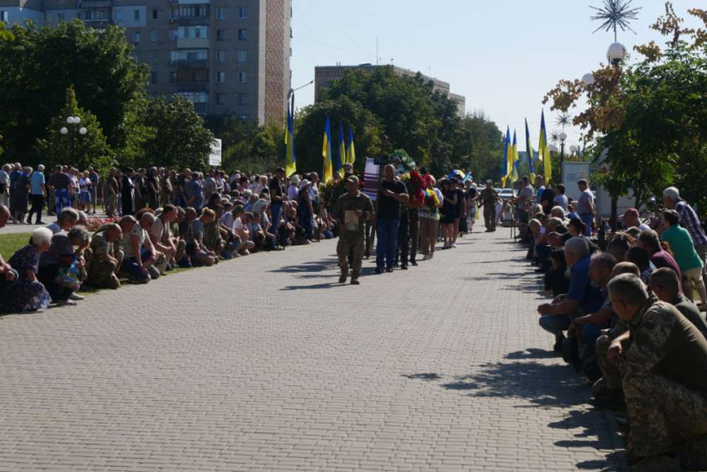 У Покрові 23 серпня провели в останню путь полеглого Героя (фото)