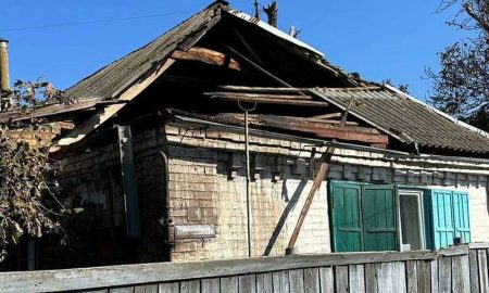 Пряме влучання у будинок: поліція розповіла про наслідки обстрілів Нікополя і Марганецької громади