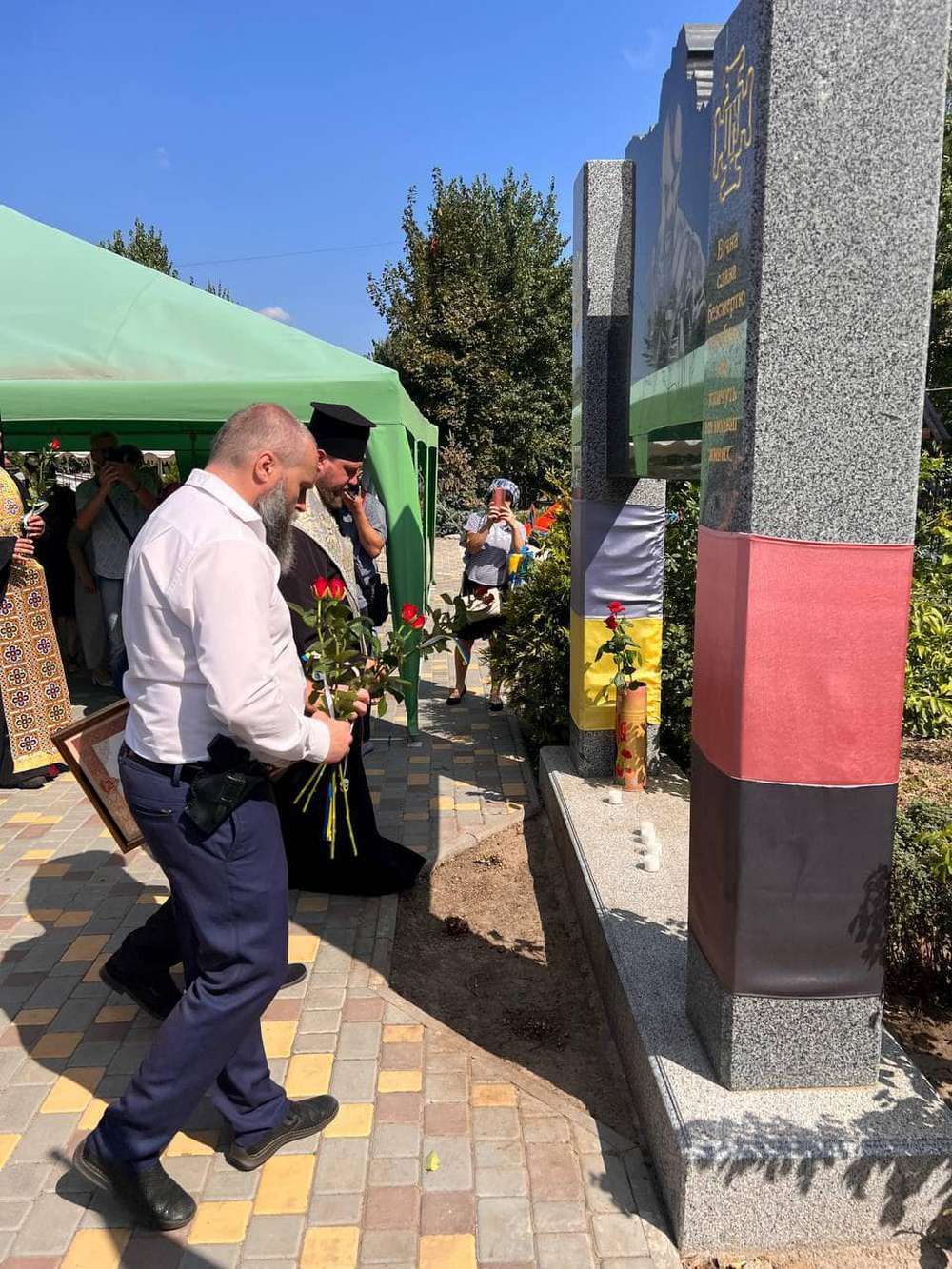 У Нікополі керуючий Дніпровською єпархією архієпископ Симеон очолив молебень за Україну (фото)