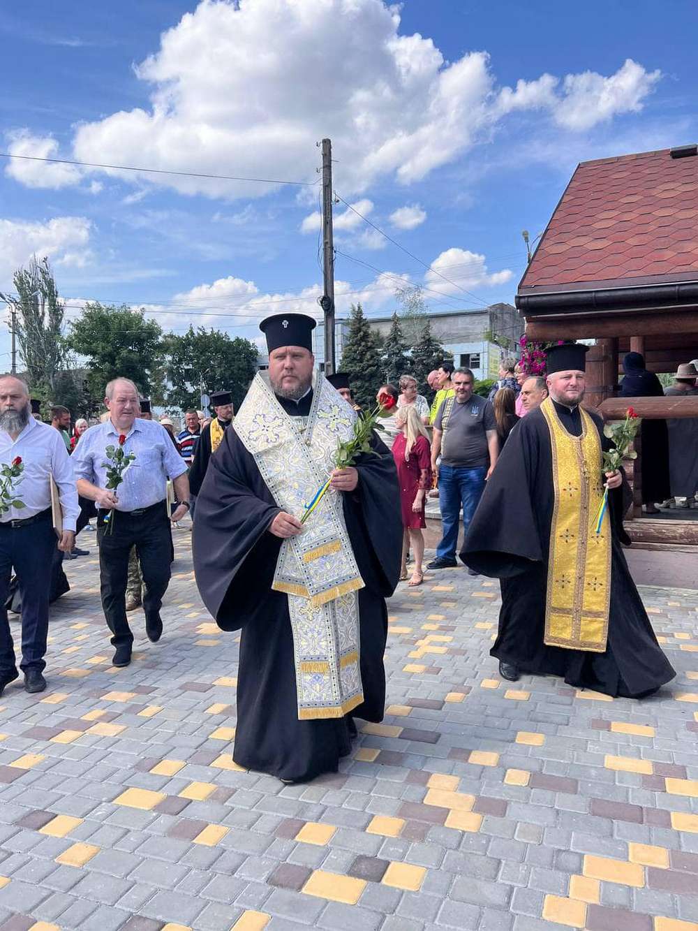 У Нікополі керуючий Дніпровською єпархією архієпископ Симеон очолив молебень за Україну (фото)