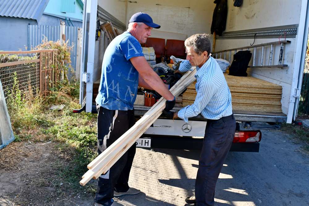 У Нікополі 27 вересня усувають наслідки нічного обстрілу (фото)