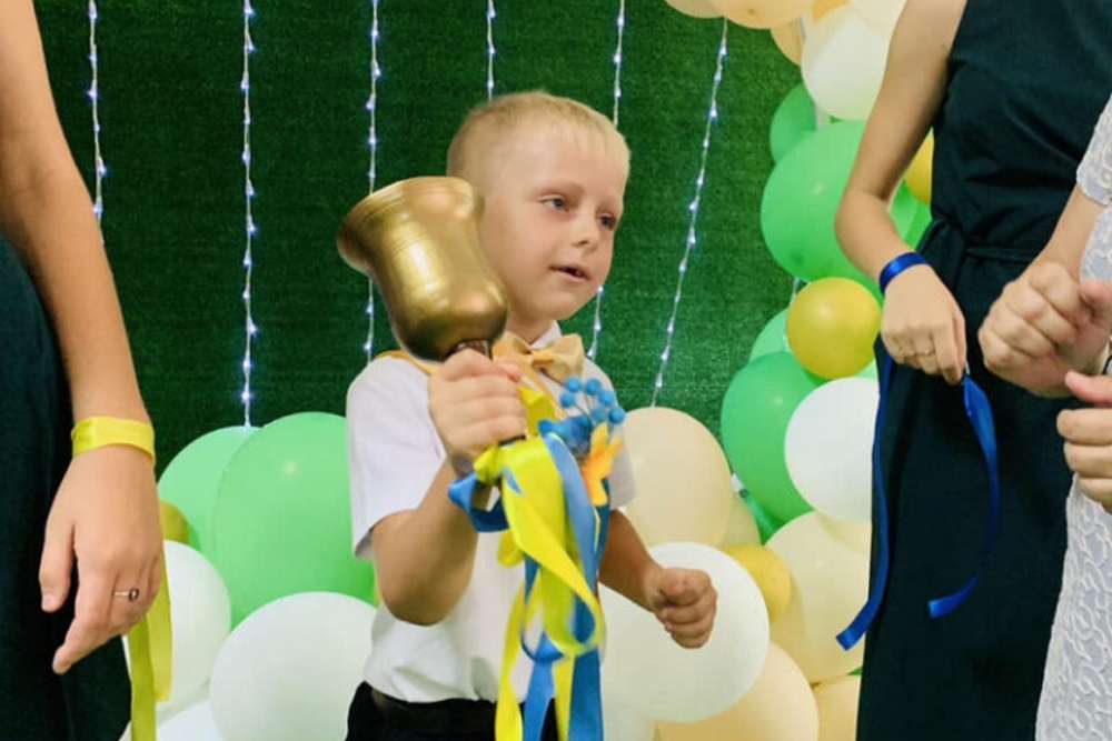 Для 4 тисяч школярів Покрова пролунав перший дзвоник (фото)