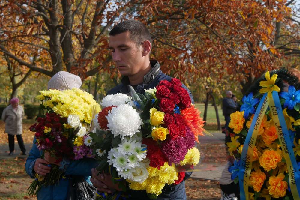 У Покрові 27 жовтня провели в останню путь полеглого Героя (фото)