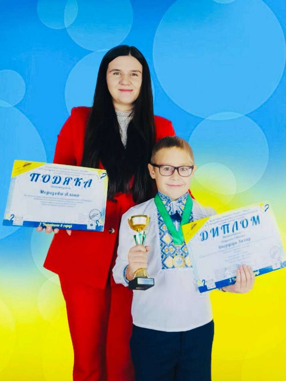 Команда гімназії №4 з Покрова здобула блискучі перемоги на міжнародному і всеукраїнському конкурсах