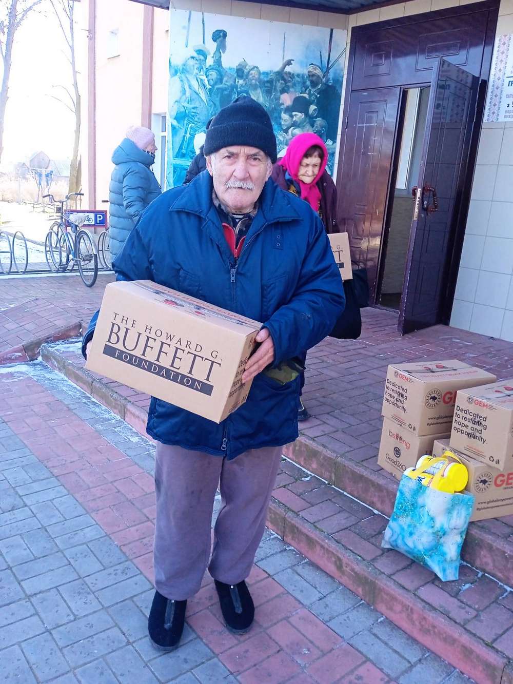 28 листопада у Покровській громаді видавали продовольчі набори (фото)