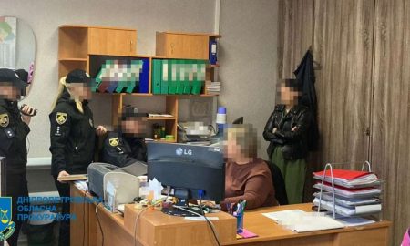 На Дніпропетровщині директорка комунального підприємства «нагріла» місто на 1 млн гривень