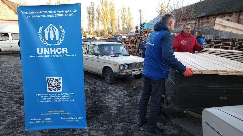 50 домогосподарств з Марганця отримали будівельні матеріали від благодійників