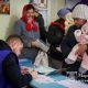 У Марганці роздали мешканцям дитячий одяг від UNICEF