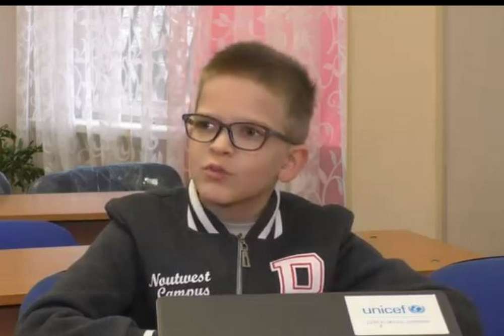 Нікополь отримав ще 124 ноутбуки для школярів: кому їх роздадуть (відео)