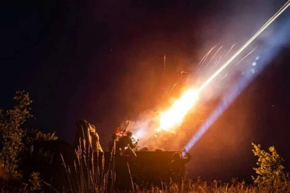 Вибухи, пожежі і обстріл Нікопольщини: як пройшла ніч 8 грудня на Дніпропетровщині