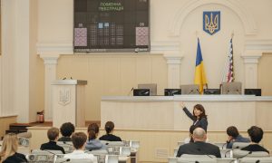 У Дніпропетровській обласній раді двоє депутатів написали заяви про складання своїх повноважень