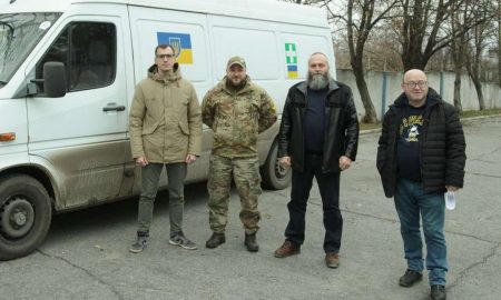 Військовим з Нікопольщини передали автівку від міста Бедворд - Євтушенко