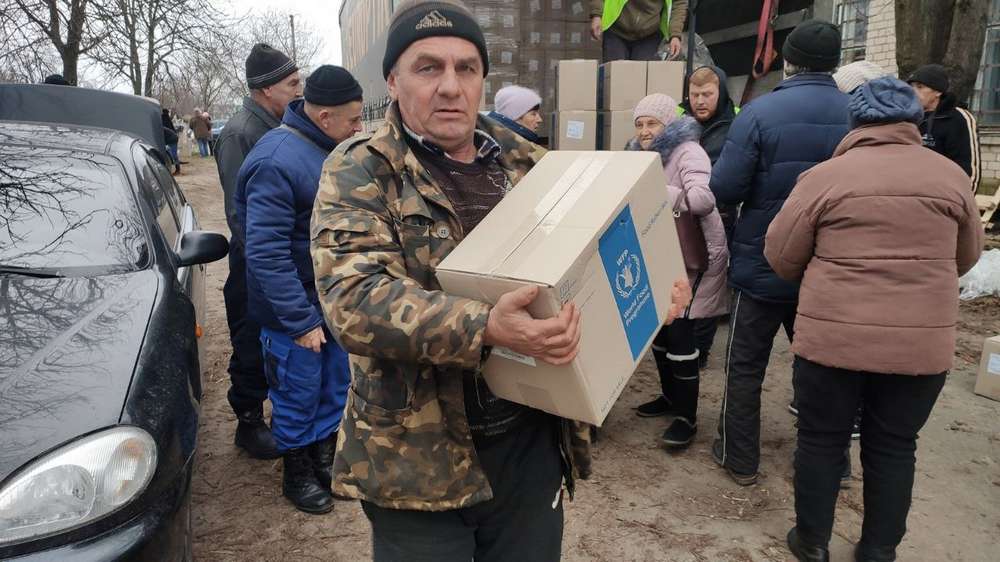 Яку гуманітарну допомогу на Нікопольщині видавали протягом двох тижнів (фото)