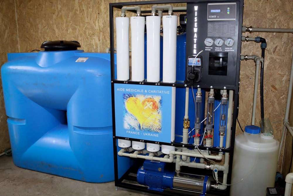 У Марганці встановили три очисні станції води (фото)