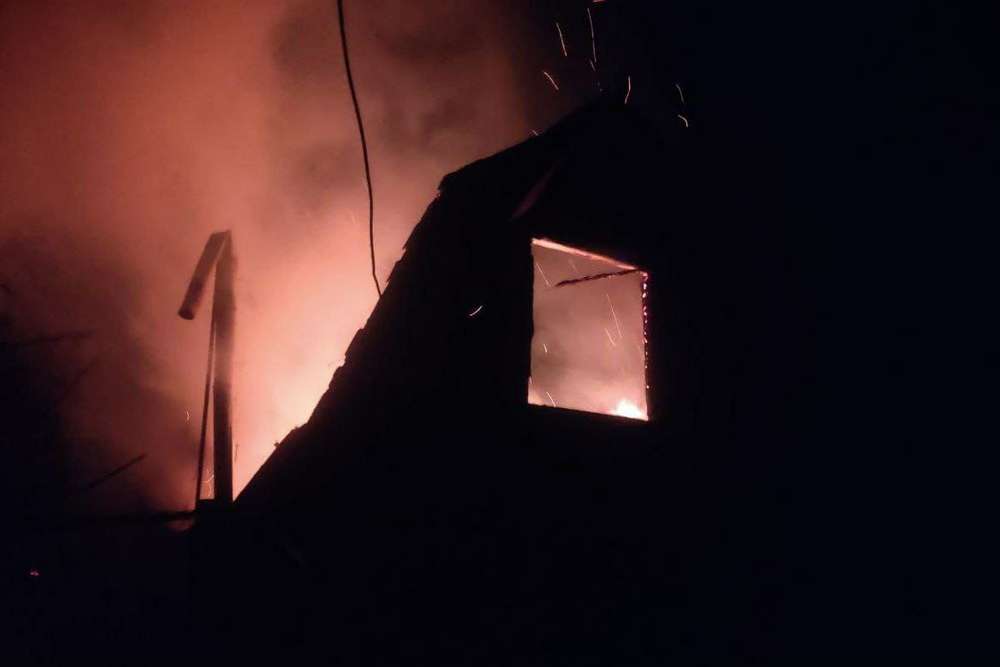 Агресор обстрілював Нікополь і район та вгатив ракетою по Криворіжжю 5 січня (фото)