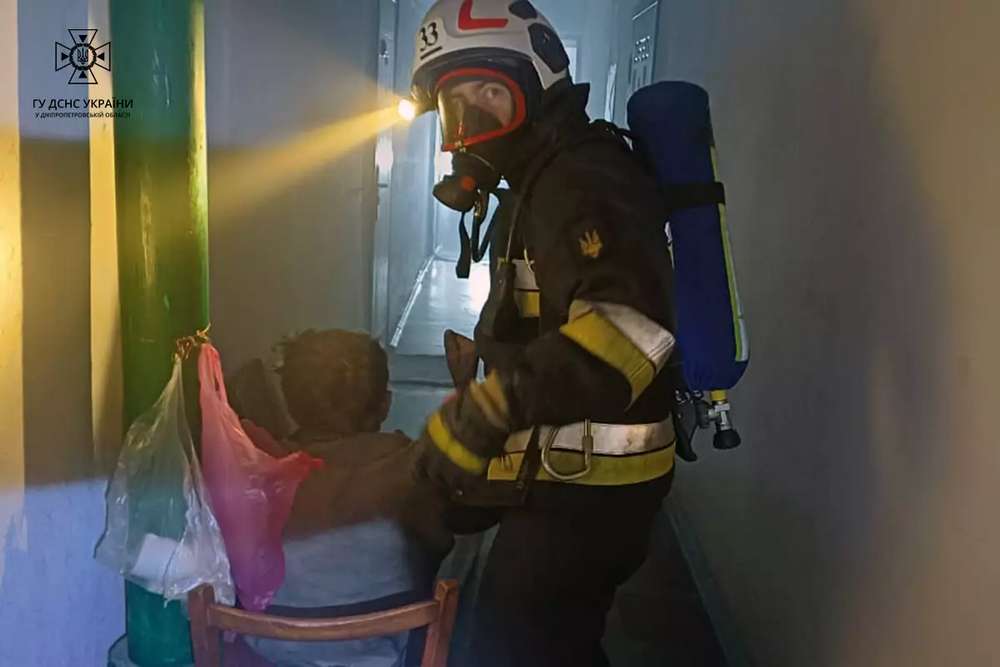 У Марганці 4 січня з палаючої квартири врятували чоловіка