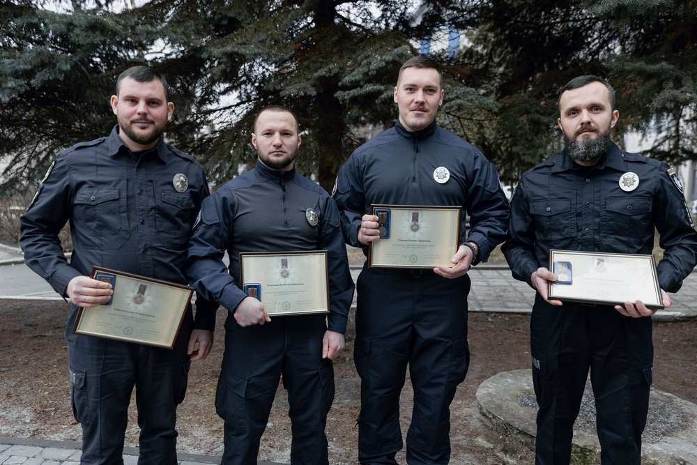Поліцейські, які розкрили вбивство заступника мера Нікополя, отримали нагороди і звання