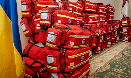Дніпропетровщина передала 50 сумок для парамедиків (фото)