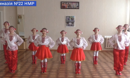 У школах Нікополя танцюють Гопак (відео)