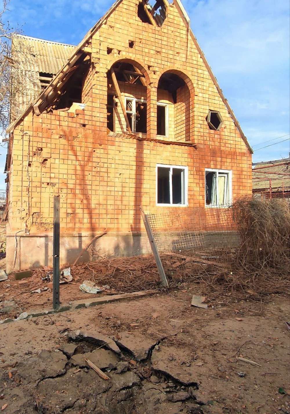 Ворог атакував Нікополь і три громади району, а також Новомосковський район – багато руйнувань