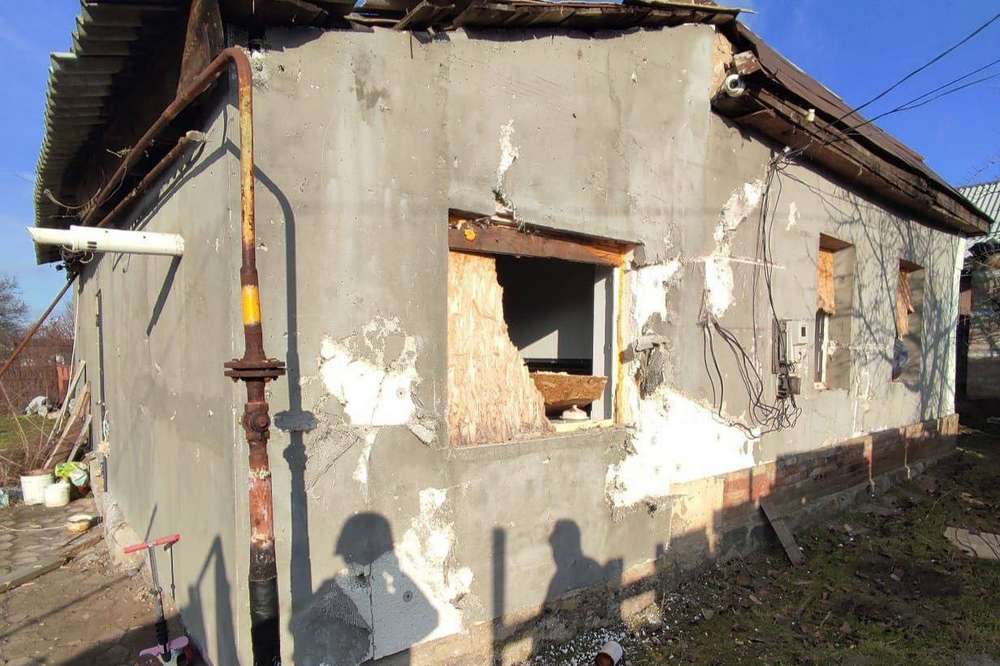 Будинки, газопровід: про наслідки обстрілів Нікополя 5 лютого розповів Олександр Саюк (фото)