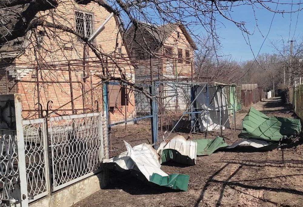Ворог обстріляв три громади Нікопольщини 29 лютого: є поранений і руйнування