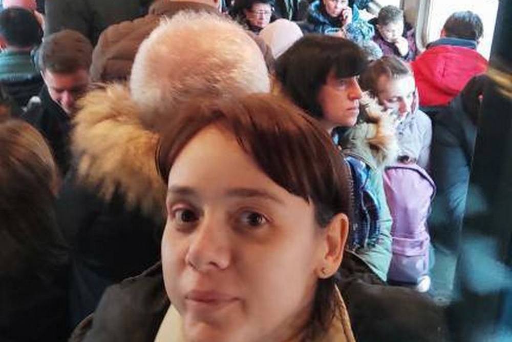«Щойно закрилися двері потяга, стався вибух на вокзалі»: нікопольчанка розповіла про евакуацію 2 березня 2022 року
