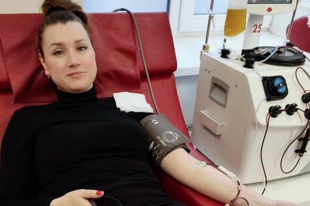 Поліцейські Дніпра здають плазму крові для онкохворих дітей (фото)