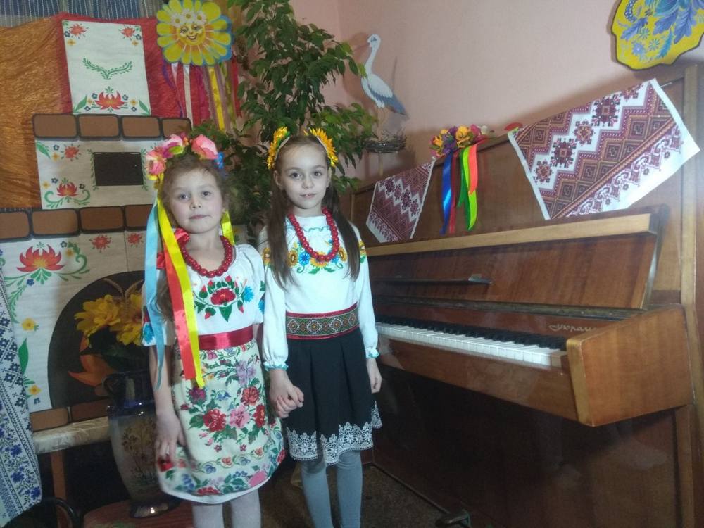 Юні піаністи з Покрова перемоги на всеукраїнських та міжнародних конкурсах (фото)