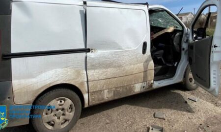 На момент удару перебували в авто: на Нікопольщині прокуратура розслідує смертельний обстріл