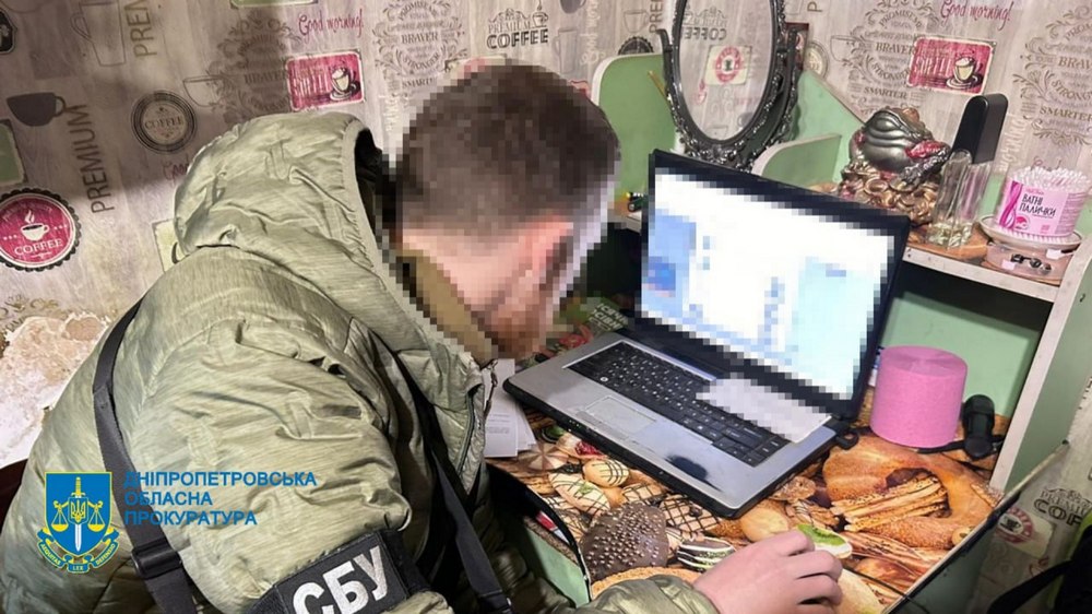 двом мешканцям Дніпропетровщини повідомили про підозру