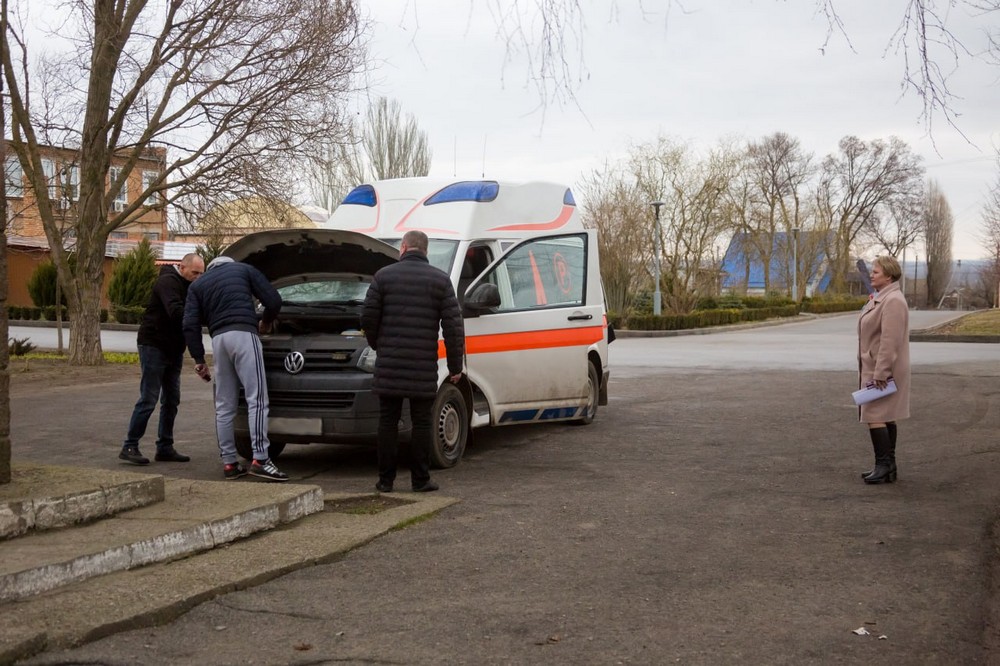 Червоногригорівська громада передала на фронт евакуаційний автомобіль (фото)