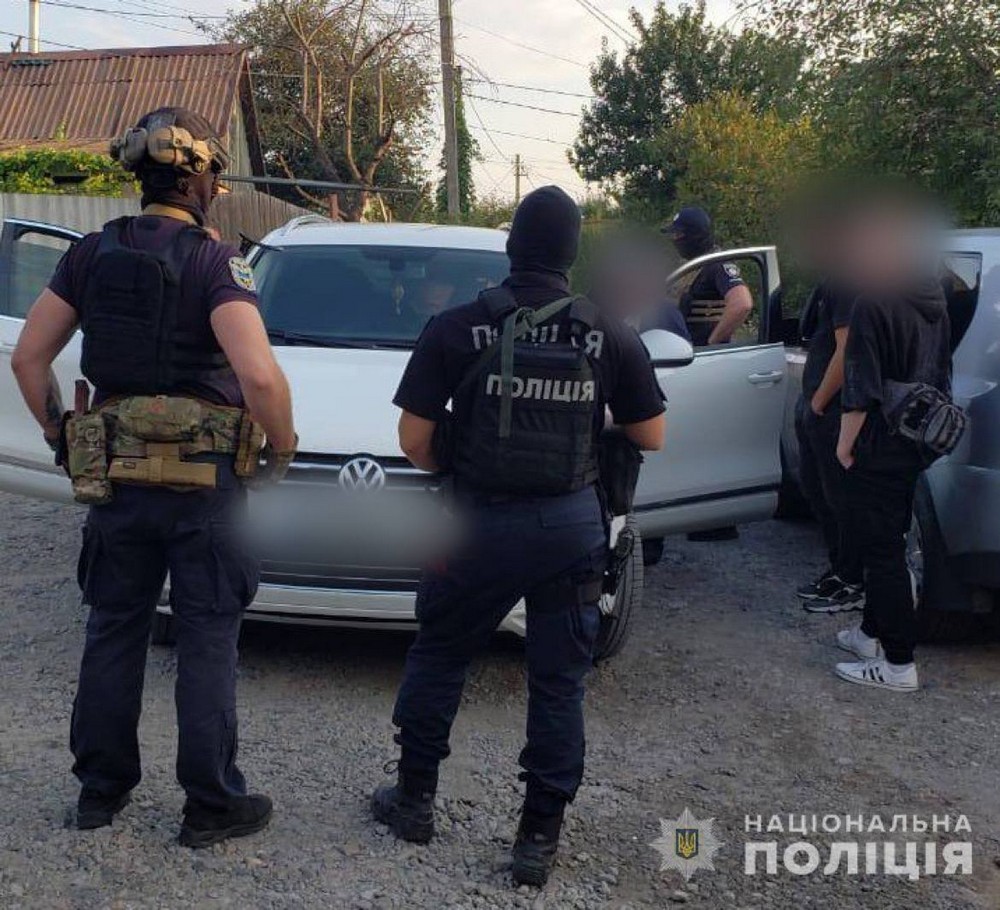 На Дніпропетровщині судитимуть 11 учасників злочинної організації, які ошукали громадян Латвії