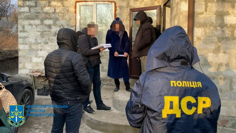 На Дніпропетровщині судитимуть 11 учасників злочинної організації, які ошукали громадян Латвії