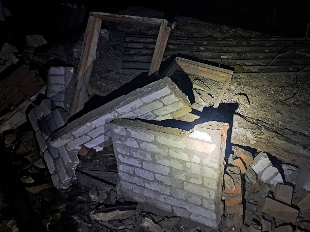 У Нікополі поранено двох людей, понівечено готель і будинки, під ударом були і Покровська та Марганецька громади