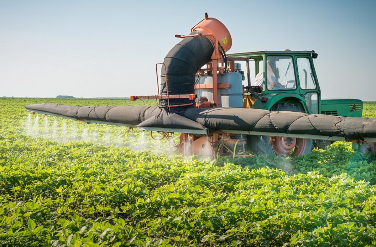Як уникнути отруєння пестицидами: мешканцям Нікополя нагадали основні правила