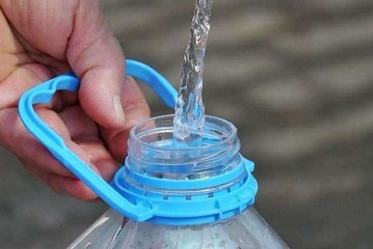 Ситуація складна: мешканців Марганця просять не набирати більше 20 л води з очисної установки