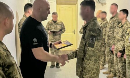 Начальник ДніпроОВА відзначив бійців прикордонного загону (фото)