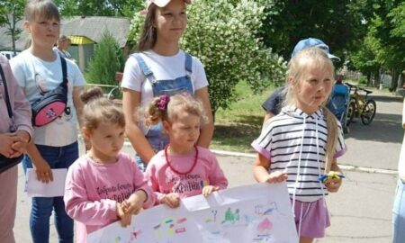 Благодійники влаштували свято для дітей у Червоногригорівській громаді на Нікопольщині