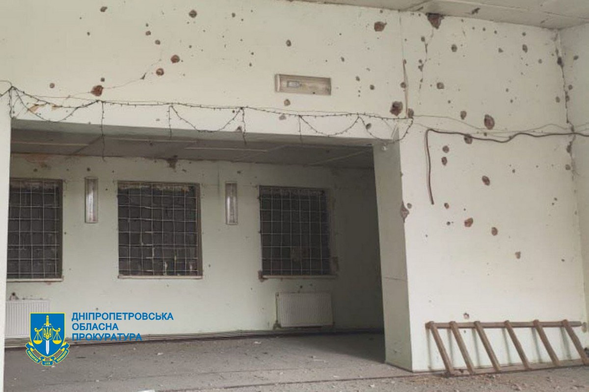 Обстріл Нікополя 29 травня: понівечено бібліотеку, магазин, кафе - прокуратура показала фото наслідків