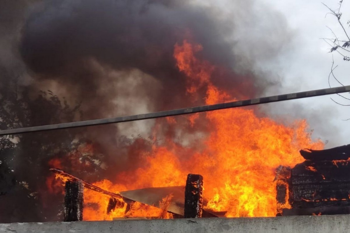15 ударів по Нікопольщині за день: у Нікополі важко поранений і багато руйнувань (фото)