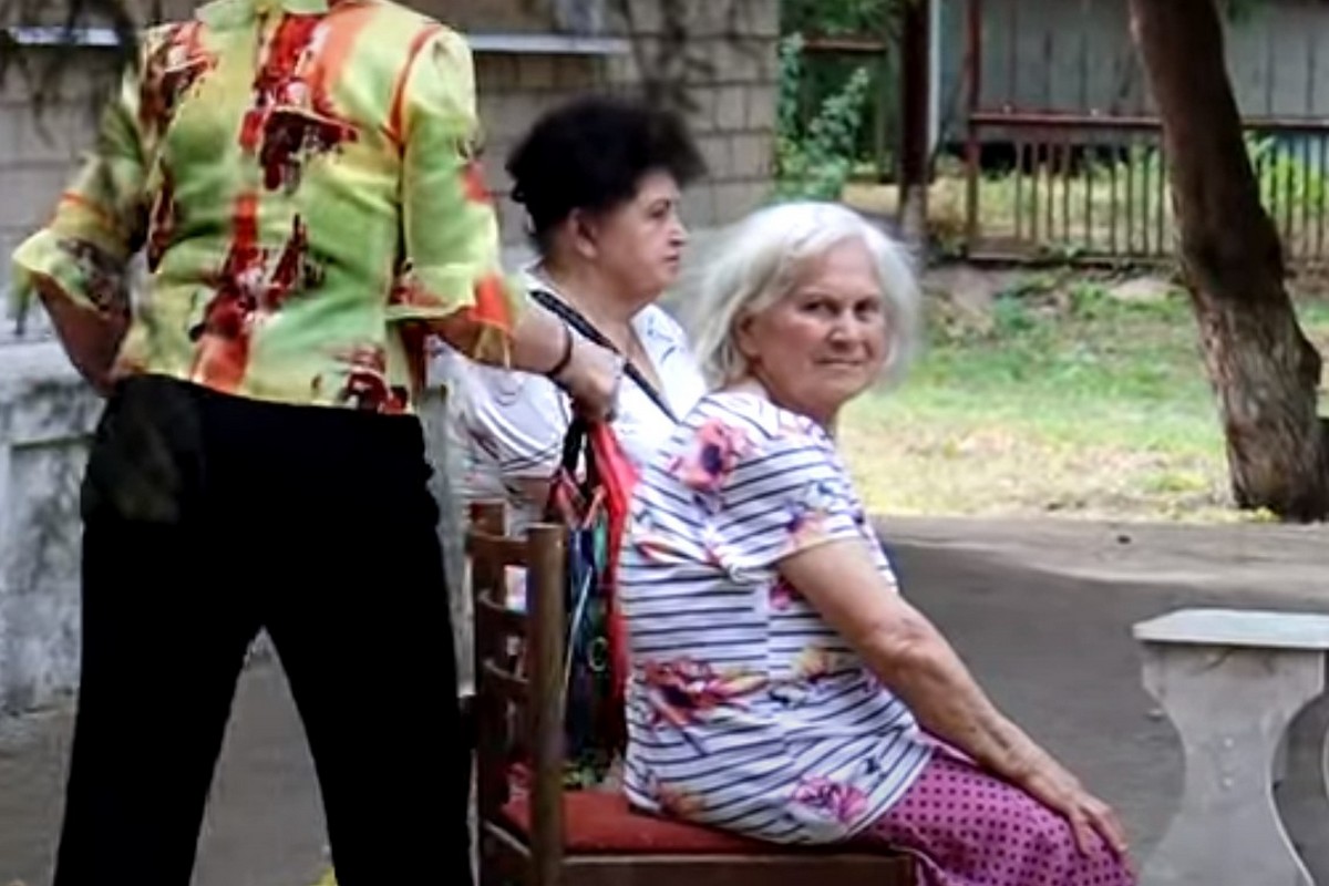 «Я б не вижила, якби не центр»: як у Марганці піклуються про людей похилого віку (відео)