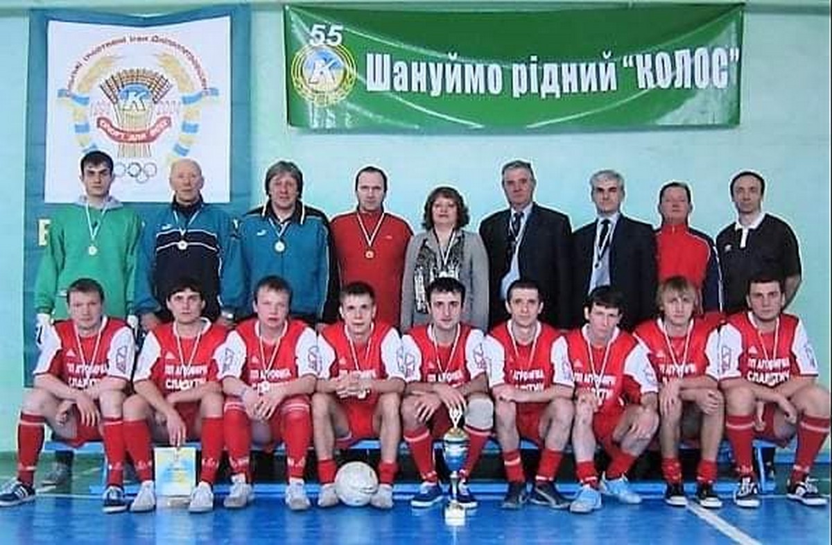 Нікопольський район – чемпіон області з міні-футболу 2006 року.