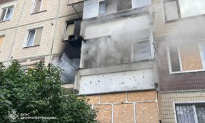 У Нікополі загорілася квартира вранці 17 червня (фото, відео)