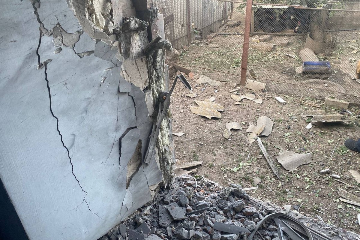 Атака Нікопольщини FPV-дронами призвела до руйнувань у Мирівській громаді: фото