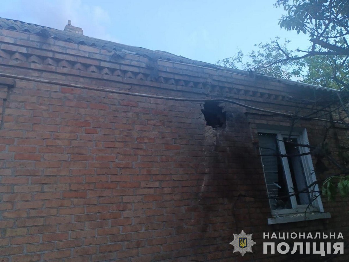 Під ударом ворога були 6 громад Нікопольщини: поліція розповіла про наслідки (фото)
