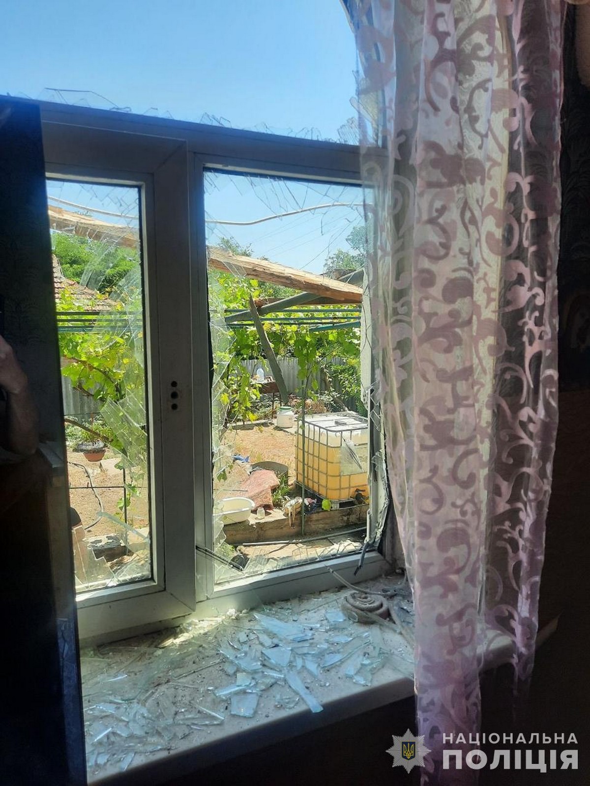 Внаслідок атаки дронами по центру Нікополя постраждала жінка