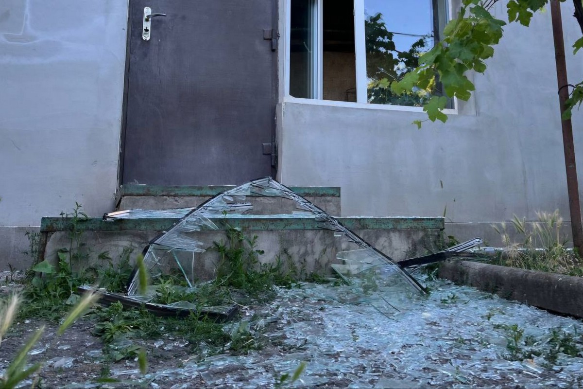 6 постраждалих, побито 91 будинок – ворог атакував Новомосковськ і Нікополь та район сьогодні